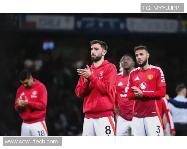 足球纪要：回顾精彩赛事与球员表现，展望未来比赛的战略与挑战